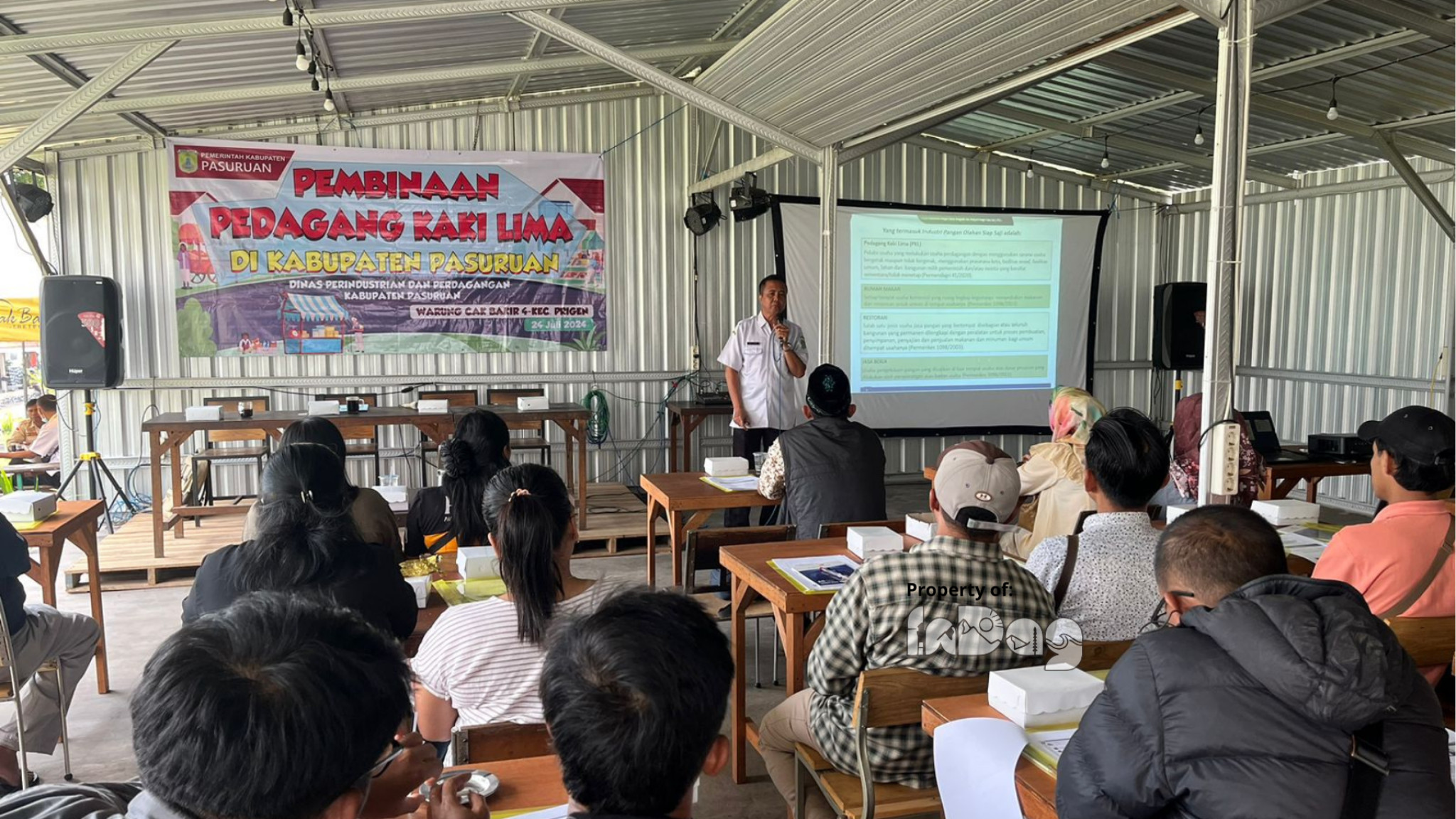 Guna Memberikan Pemahanan tentang aturan berdagang, Disperindag Kabupaten Pasuruan Bina  PKL Kawasan Wisata Tretes